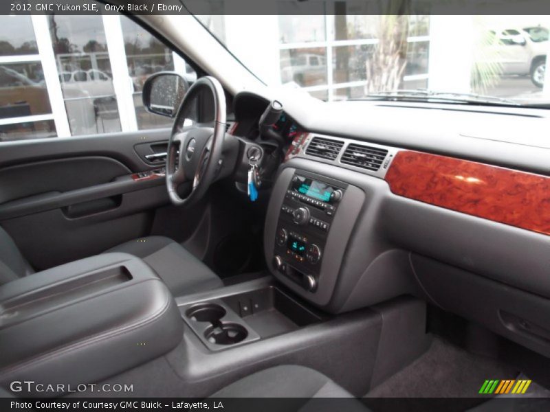 Onyx Black / Ebony 2012 GMC Yukon SLE