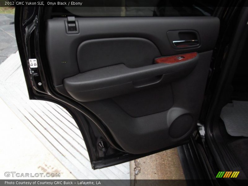 Onyx Black / Ebony 2012 GMC Yukon SLE