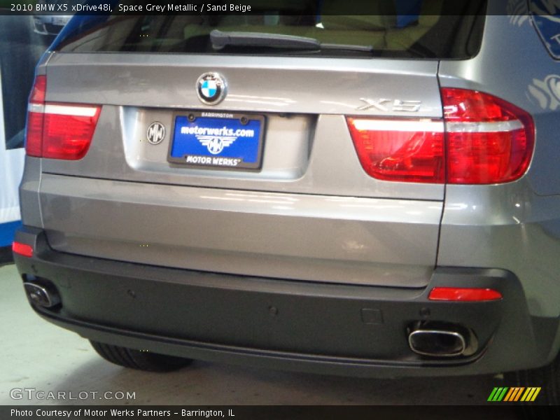 Space Grey Metallic / Sand Beige 2010 BMW X5 xDrive48i