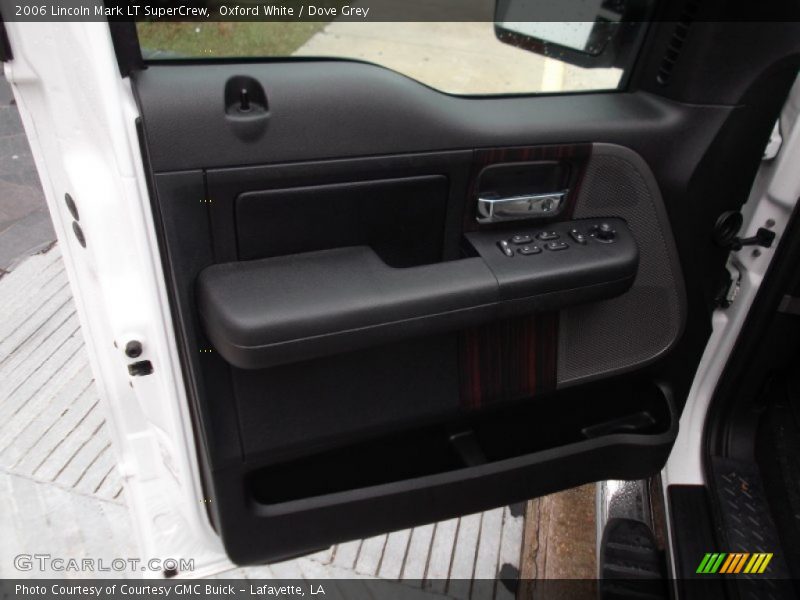 Oxford White / Dove Grey 2006 Lincoln Mark LT SuperCrew