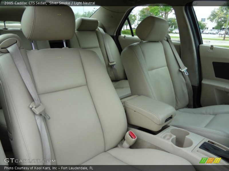 Silver Smoke / Light Neutral 2005 Cadillac CTS Sedan