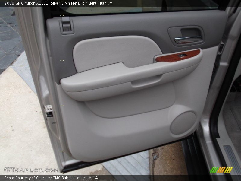 Silver Birch Metallic / Light Titanium 2008 GMC Yukon XL SLE