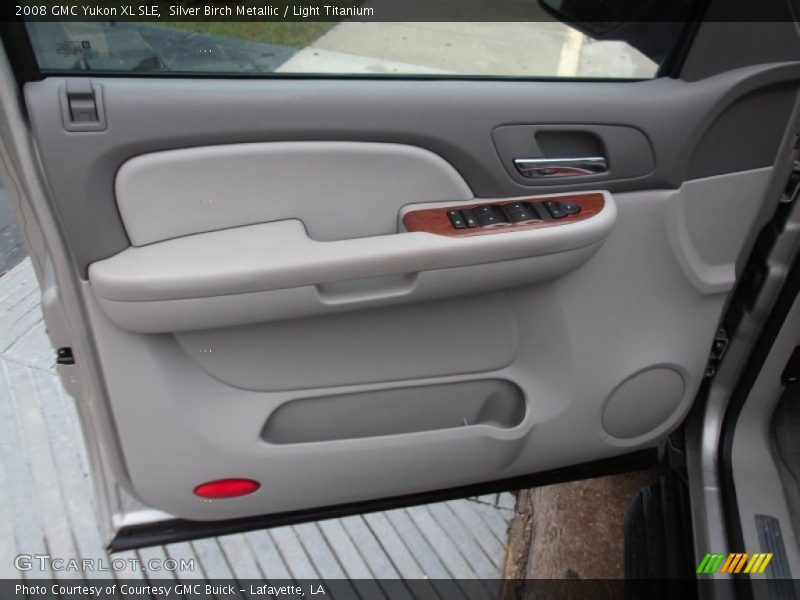 Silver Birch Metallic / Light Titanium 2008 GMC Yukon XL SLE