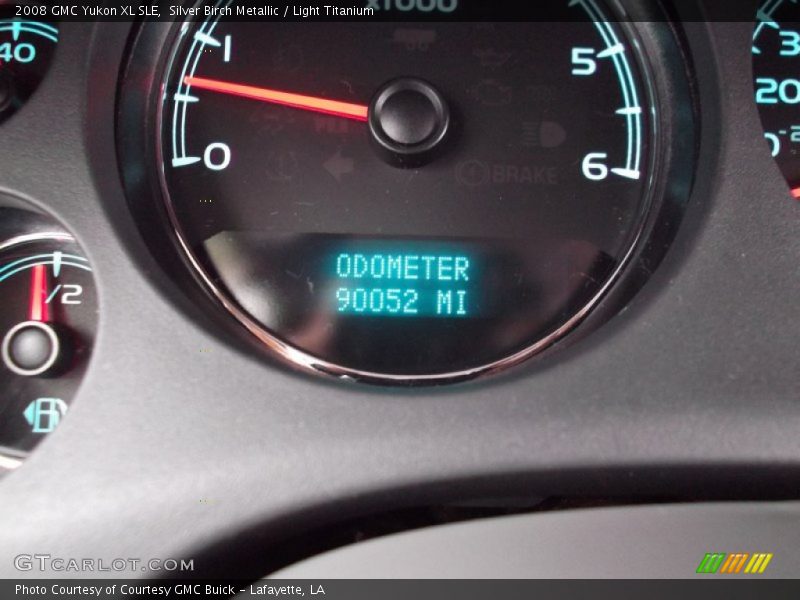 Silver Birch Metallic / Light Titanium 2008 GMC Yukon XL SLE