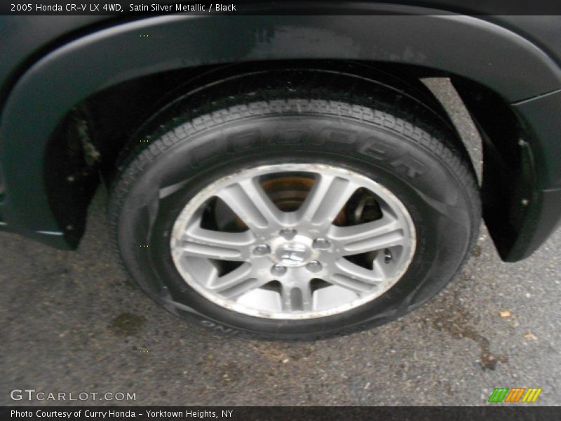 Satin Silver Metallic / Black 2005 Honda CR-V LX 4WD
