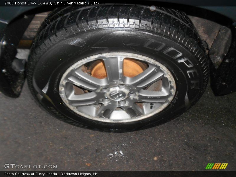 Satin Silver Metallic / Black 2005 Honda CR-V LX 4WD