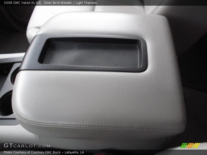 Silver Birch Metallic / Light Titanium 2008 GMC Yukon XL SLE