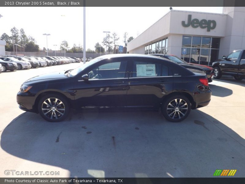 Black / Black 2013 Chrysler 200 S Sedan