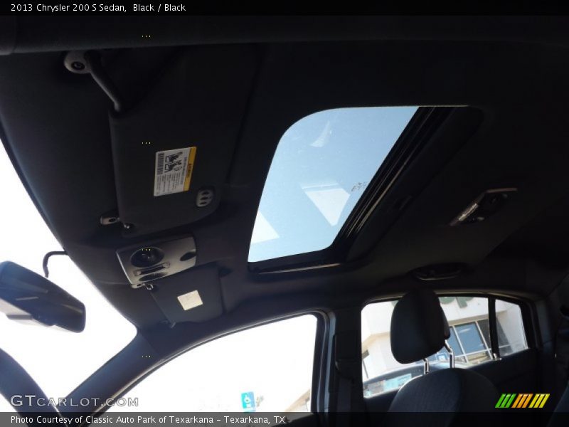 Black / Black 2013 Chrysler 200 S Sedan