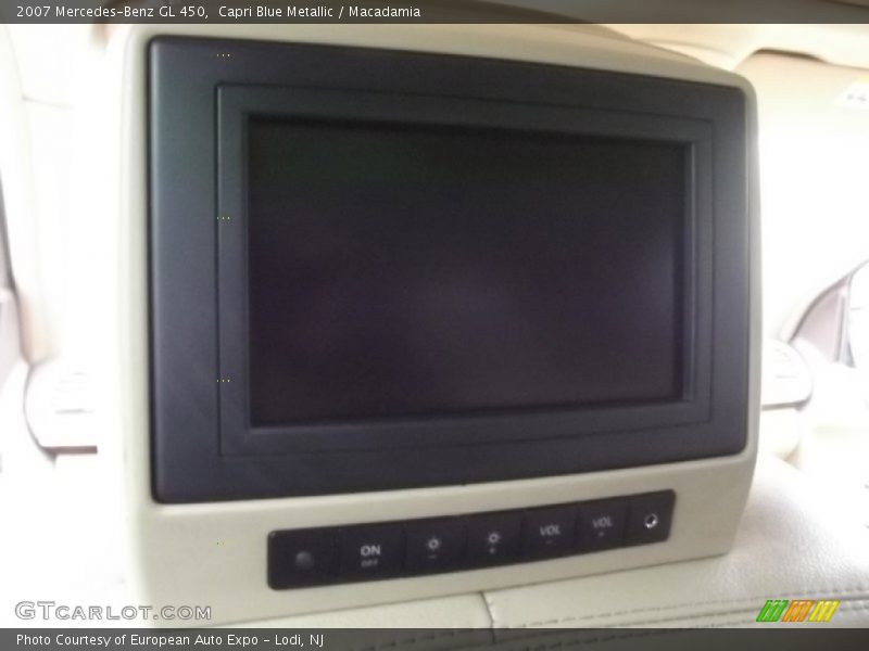 Capri Blue Metallic / Macadamia 2007 Mercedes-Benz GL 450