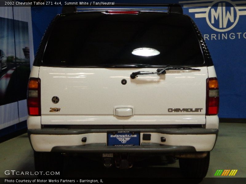 Summit White / Tan/Neutral 2002 Chevrolet Tahoe Z71 4x4