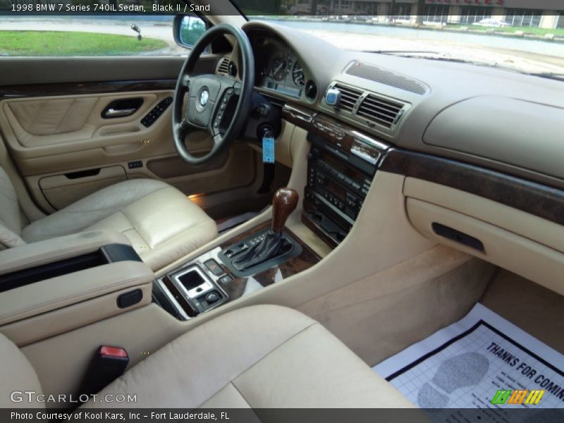 Dashboard of 1998 7 Series 740iL Sedan