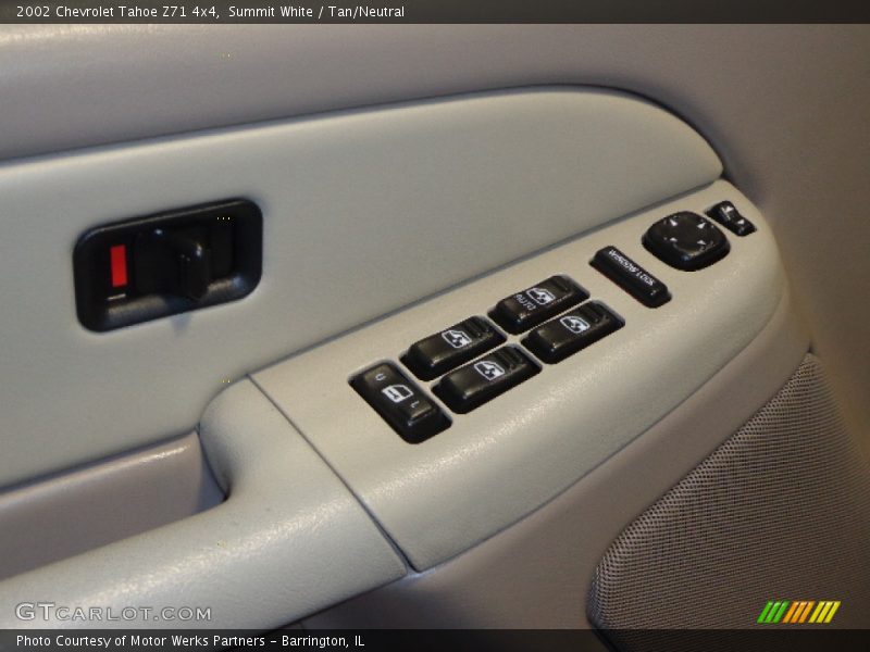 Summit White / Tan/Neutral 2002 Chevrolet Tahoe Z71 4x4
