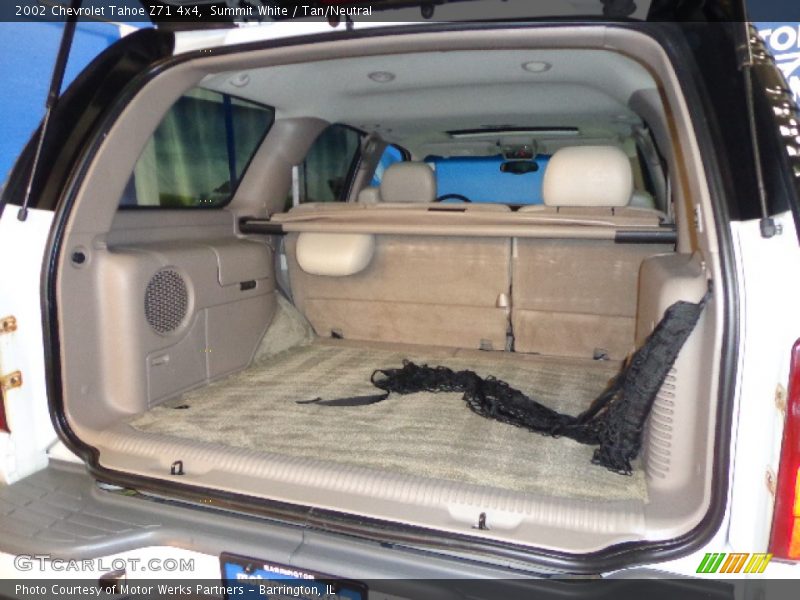 Summit White / Tan/Neutral 2002 Chevrolet Tahoe Z71 4x4
