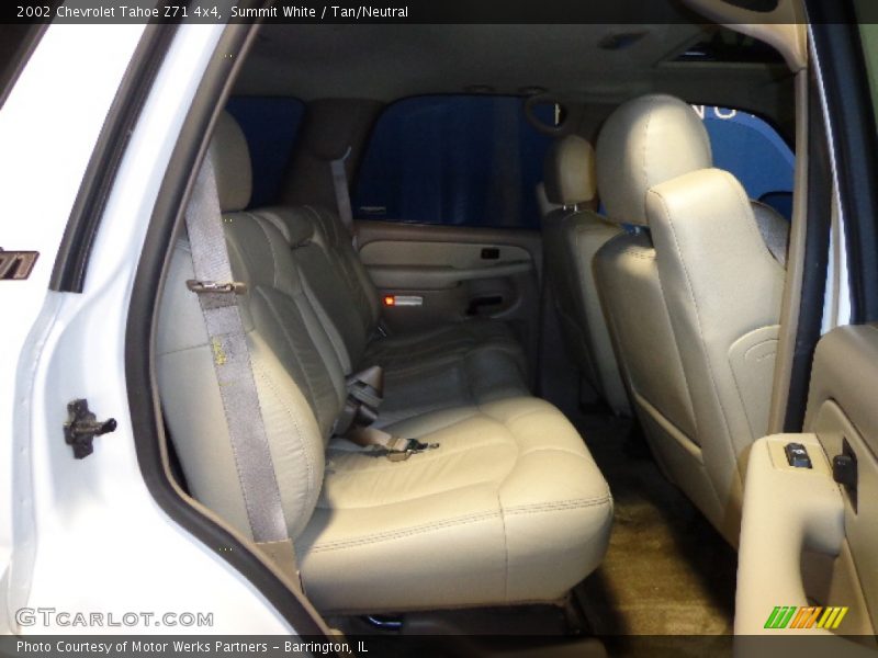 Summit White / Tan/Neutral 2002 Chevrolet Tahoe Z71 4x4
