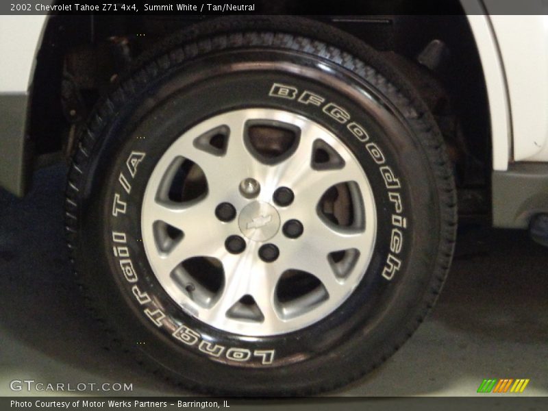 Summit White / Tan/Neutral 2002 Chevrolet Tahoe Z71 4x4