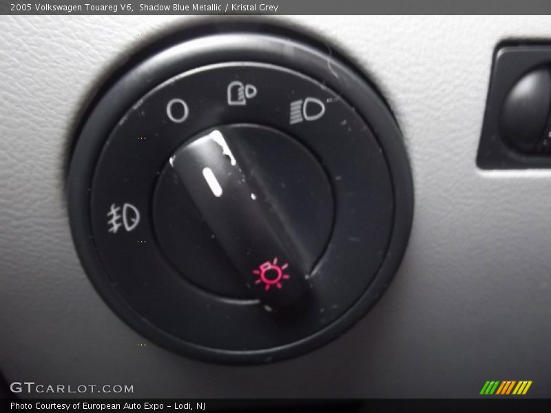 Shadow Blue Metallic / Kristal Grey 2005 Volkswagen Touareg V6