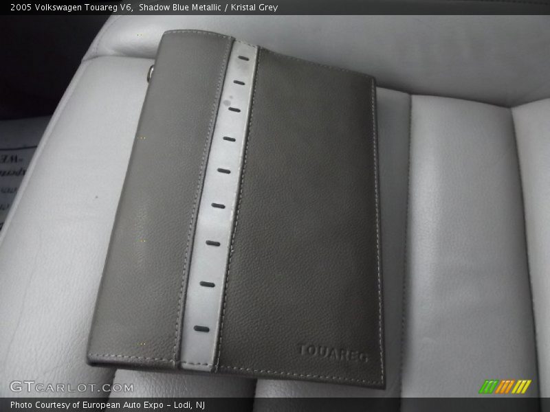 Shadow Blue Metallic / Kristal Grey 2005 Volkswagen Touareg V6