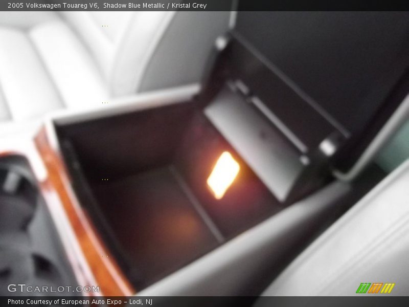 Shadow Blue Metallic / Kristal Grey 2005 Volkswagen Touareg V6