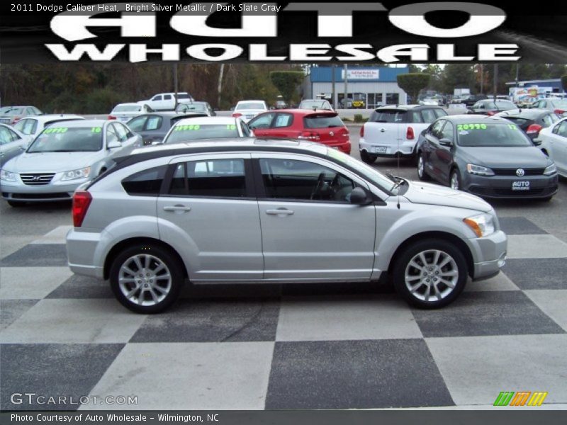 Bright Silver Metallic / Dark Slate Gray 2011 Dodge Caliber Heat