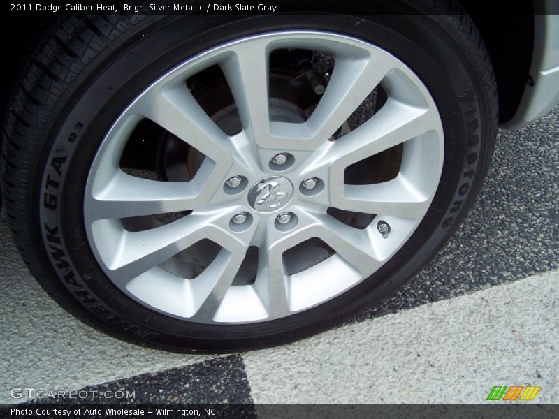Bright Silver Metallic / Dark Slate Gray 2011 Dodge Caliber Heat