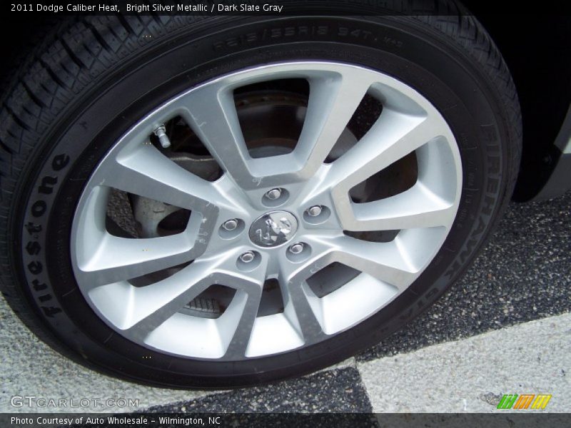 Bright Silver Metallic / Dark Slate Gray 2011 Dodge Caliber Heat