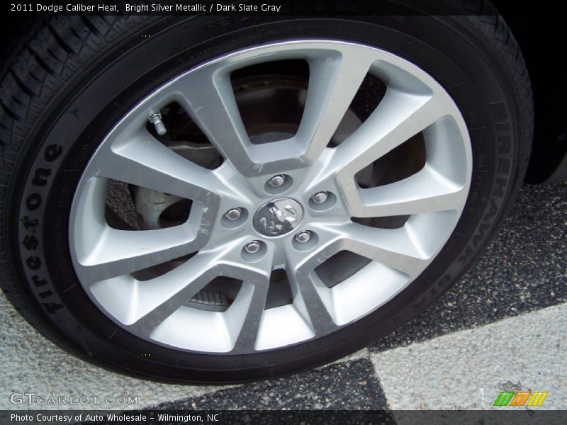 Bright Silver Metallic / Dark Slate Gray 2011 Dodge Caliber Heat