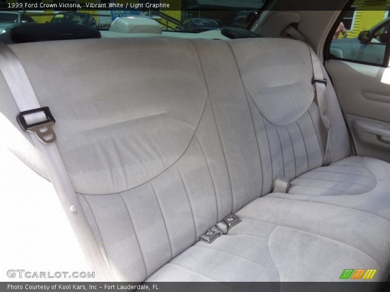Vibrant White / Light Graphite 1999 Ford Crown Victoria