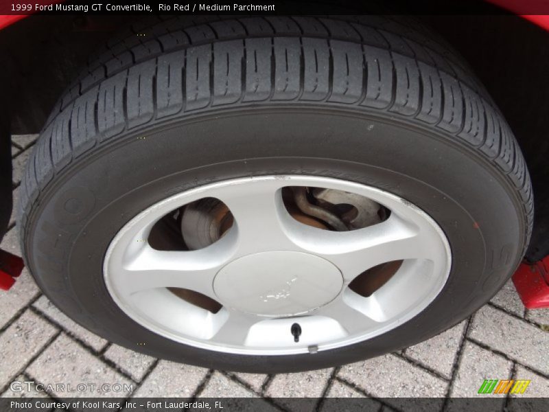  1999 Mustang GT Convertible Wheel