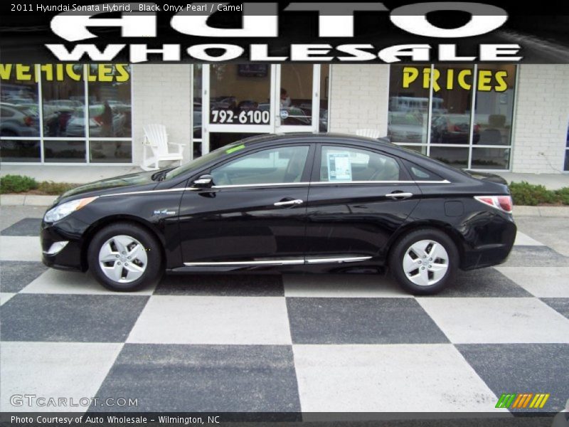Black Onyx Pearl / Camel 2011 Hyundai Sonata Hybrid