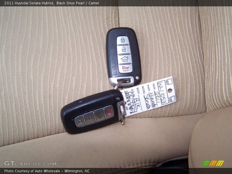 Black Onyx Pearl / Camel 2011 Hyundai Sonata Hybrid