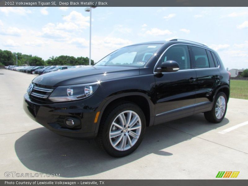 Deep Black Metallic / Black 2012 Volkswagen Tiguan SE