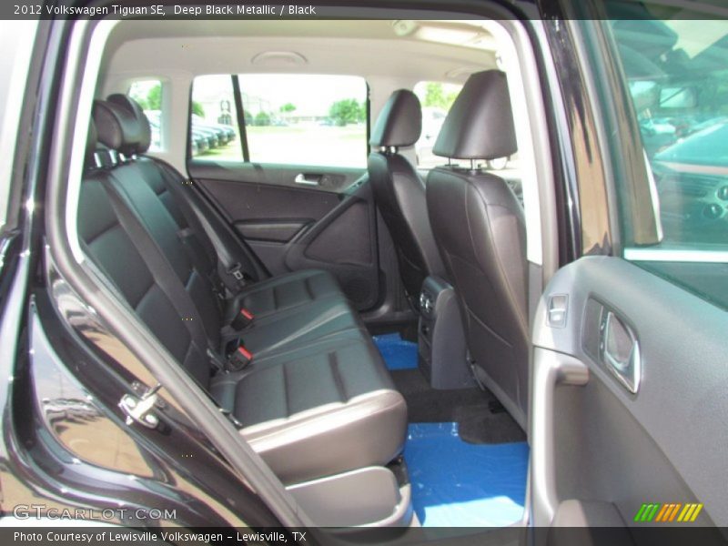 Deep Black Metallic / Black 2012 Volkswagen Tiguan SE