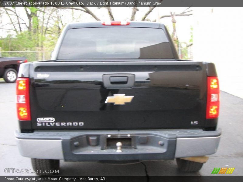 Black / Light Titanium/Dark Titanium Gray 2007 Chevrolet Silverado 1500 LS Crew Cab