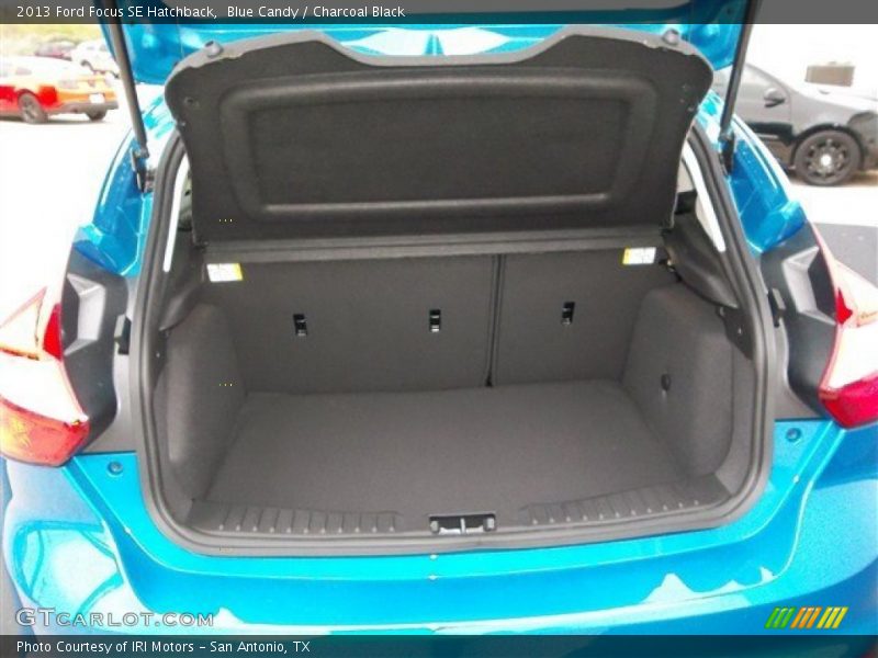 Blue Candy / Charcoal Black 2013 Ford Focus SE Hatchback