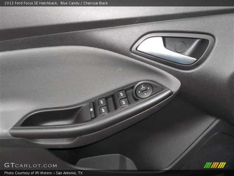 Blue Candy / Charcoal Black 2013 Ford Focus SE Hatchback