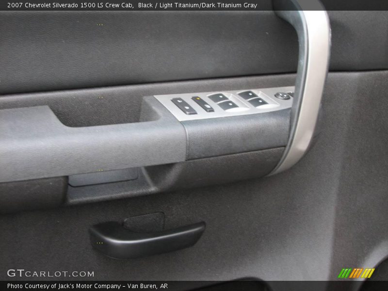 Black / Light Titanium/Dark Titanium Gray 2007 Chevrolet Silverado 1500 LS Crew Cab