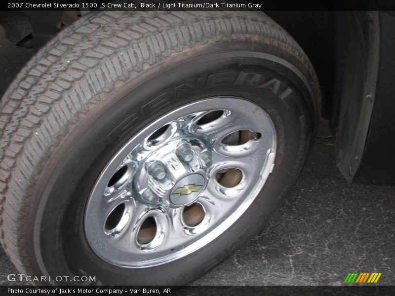 Black / Light Titanium/Dark Titanium Gray 2007 Chevrolet Silverado 1500 LS Crew Cab