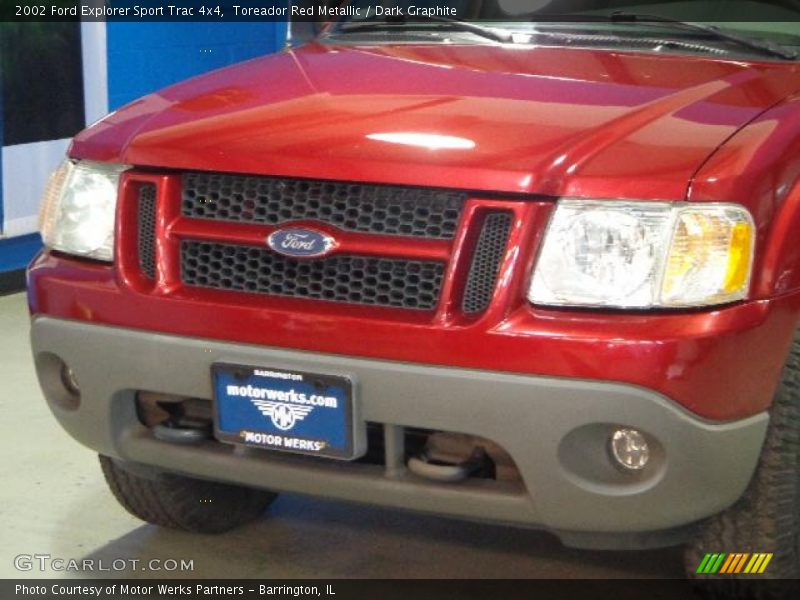 Toreador Red Metallic / Dark Graphite 2002 Ford Explorer Sport Trac 4x4