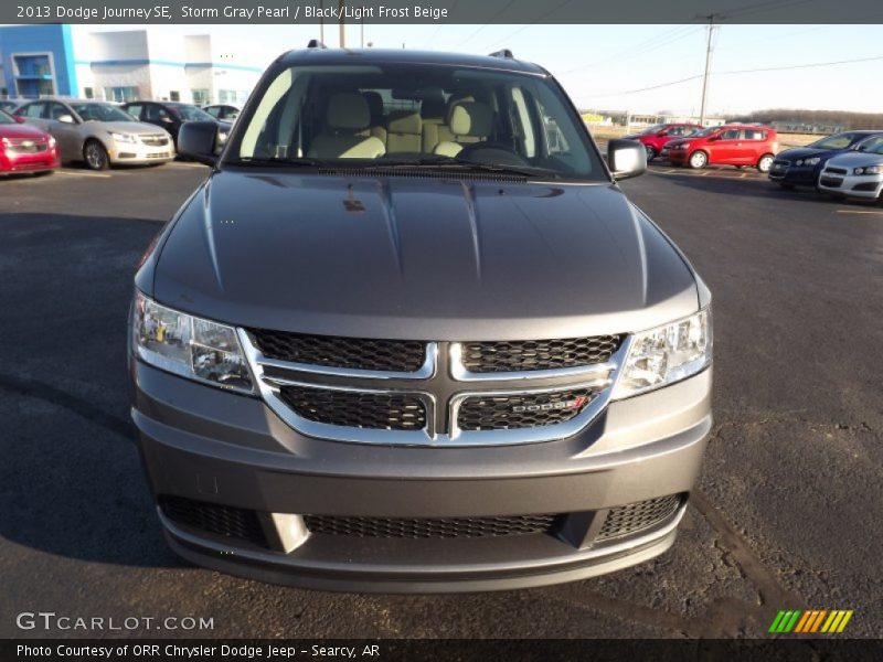Storm Gray Pearl / Black/Light Frost Beige 2013 Dodge Journey SE
