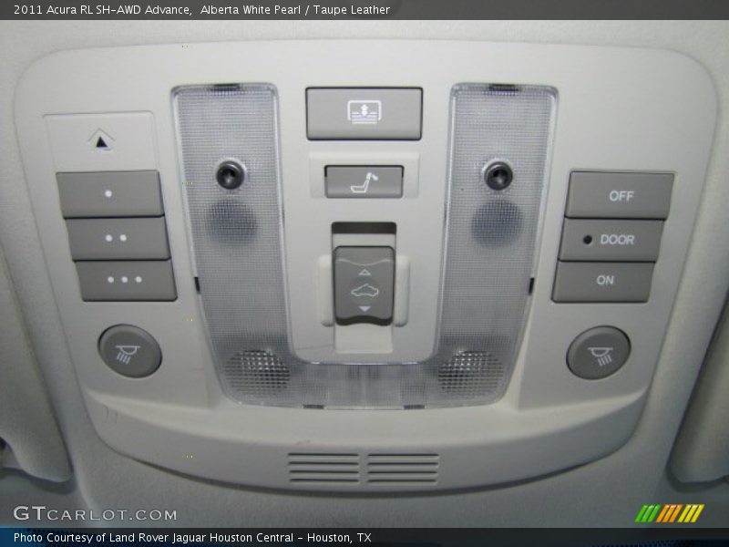 Controls of 2011 RL SH-AWD Advance