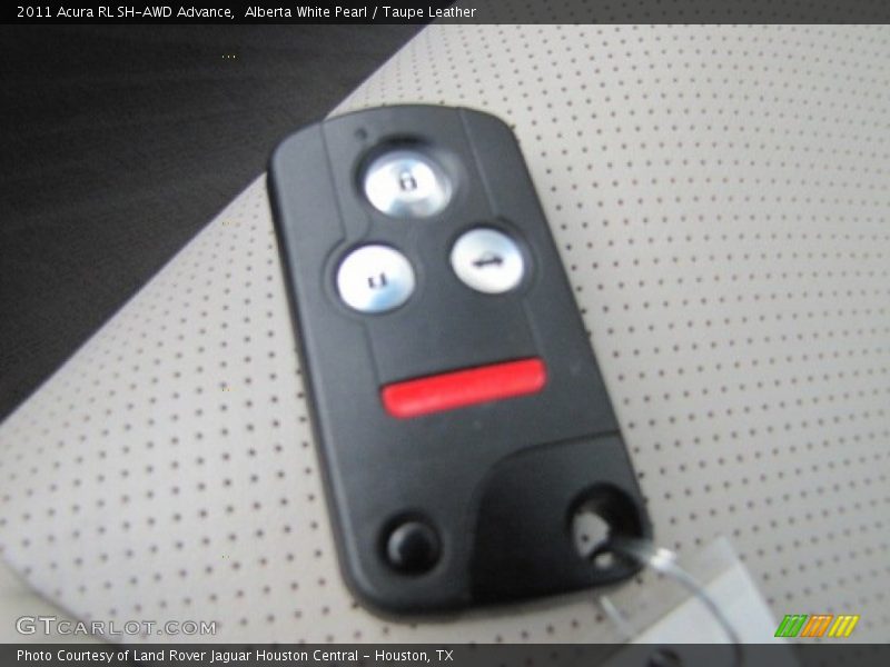 Keys of 2011 RL SH-AWD Advance