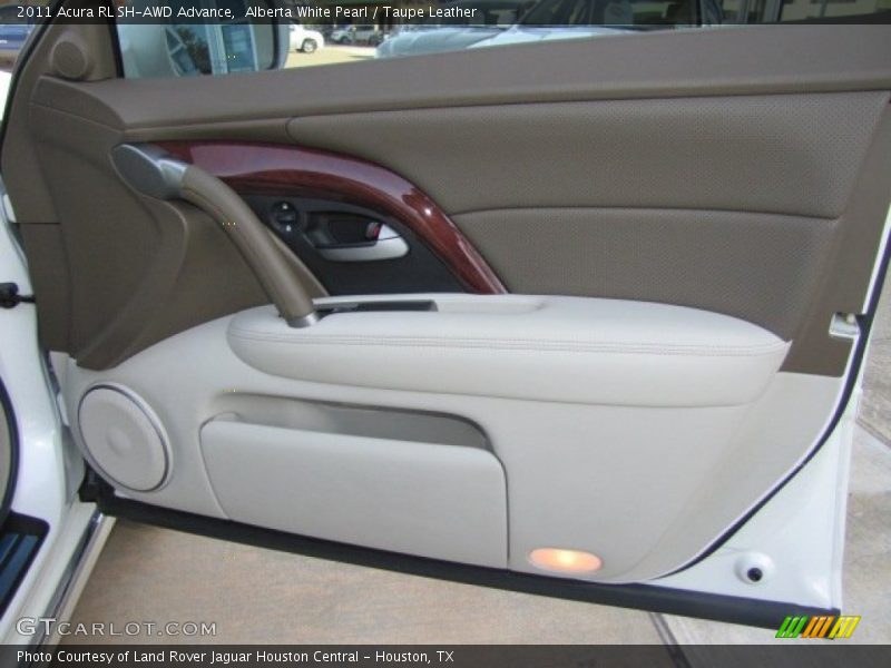 Door Panel of 2011 RL SH-AWD Advance