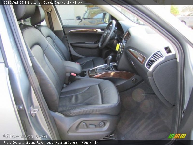 Quartz Grey Metallic / Black 2010 Audi Q5 3.2 quattro
