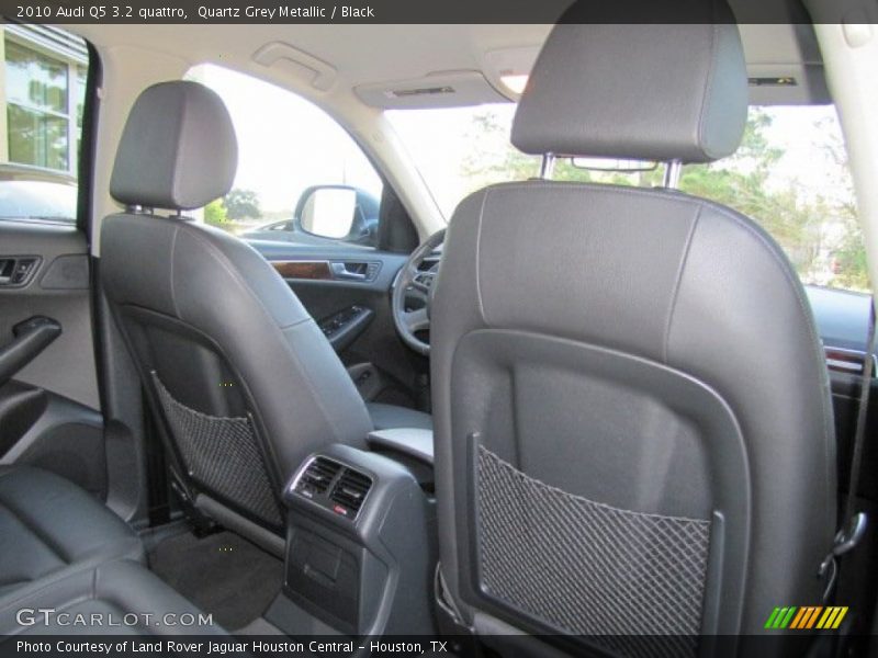 Quartz Grey Metallic / Black 2010 Audi Q5 3.2 quattro
