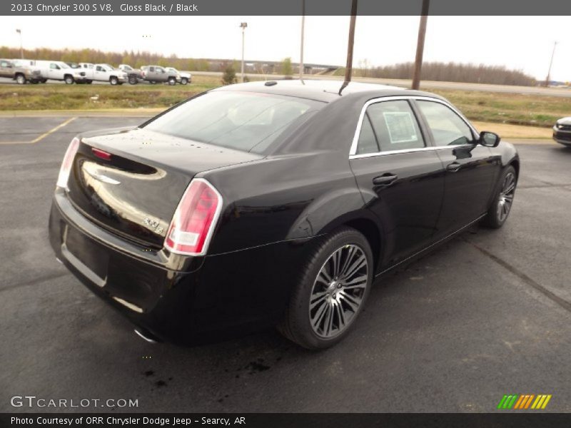Gloss Black / Black 2013 Chrysler 300 S V8