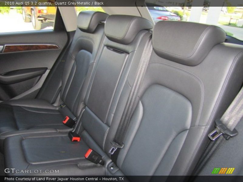 Quartz Grey Metallic / Black 2010 Audi Q5 3.2 quattro