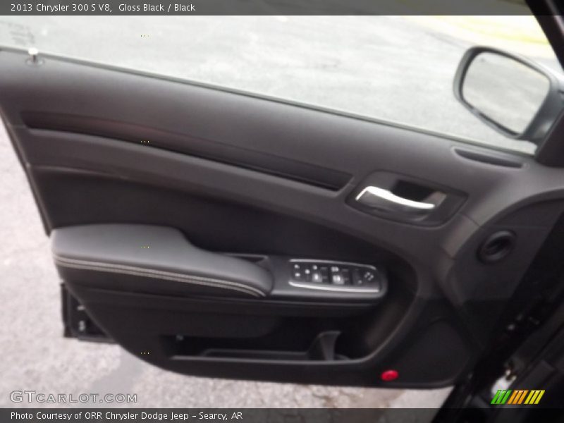 Door Panel of 2013 300 S V8