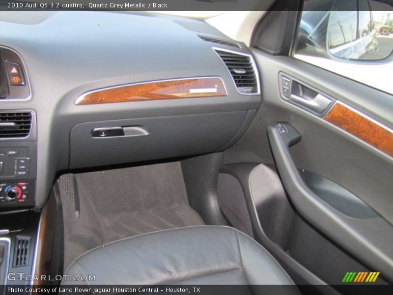 Quartz Grey Metallic / Black 2010 Audi Q5 3.2 quattro