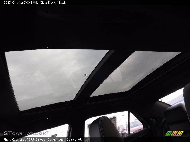 Sunroof of 2013 300 S V8